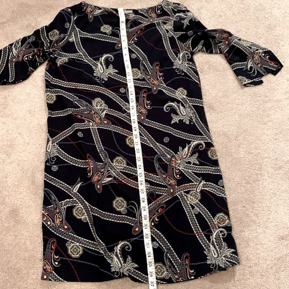 H&M navy dress with print; women’s size 10. - Picture 6 of 9